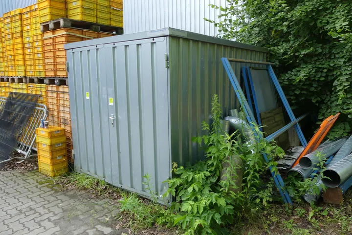 Lagercontainer, ohne Inhalt Maße in cm ca. 600 x 205